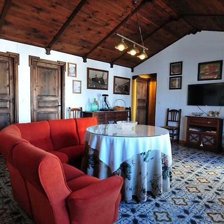 El Romerito Guest House Zalamea la Real Luaran gambar