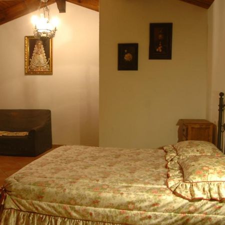 El Romerito Guest House Zalamea la Real Luaran gambar