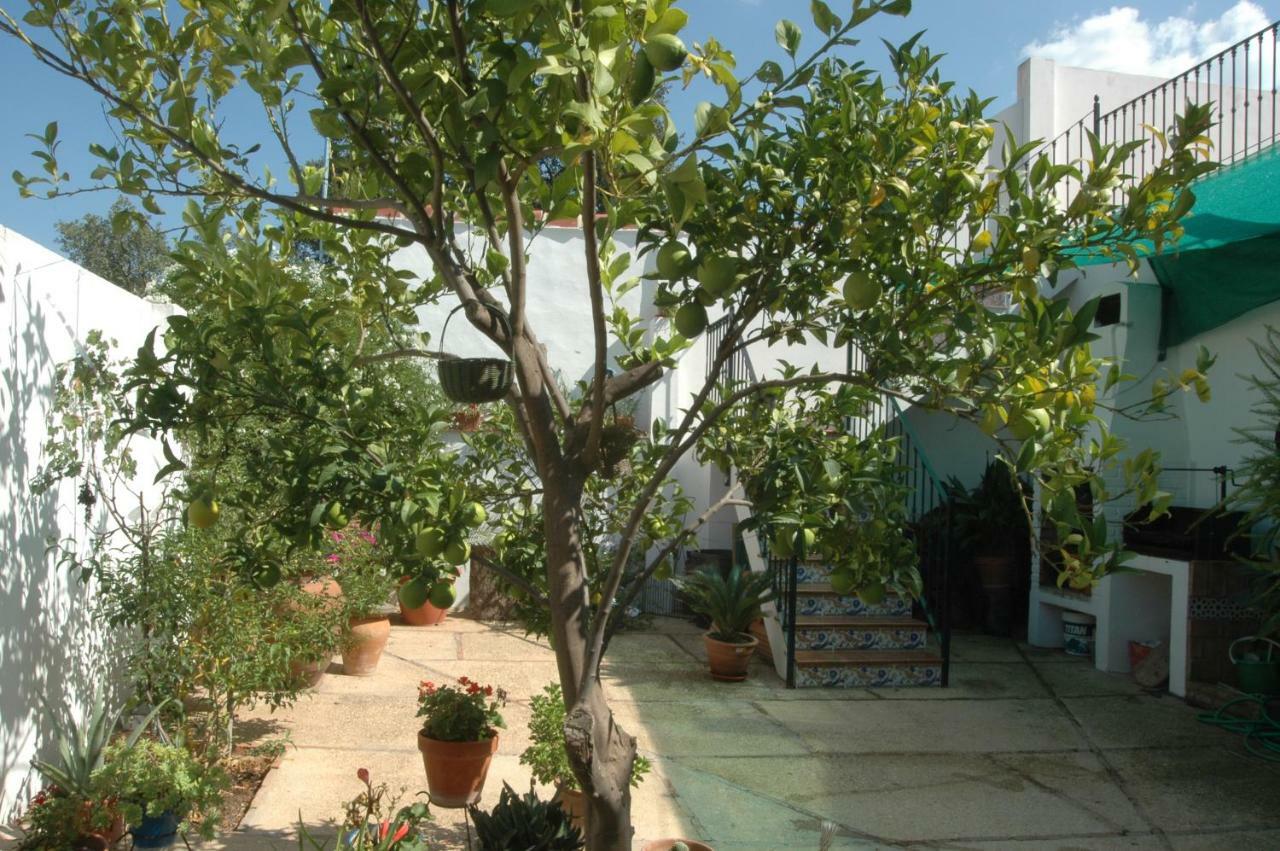 El Romerito Guest House Zalamea la Real Luaran gambar