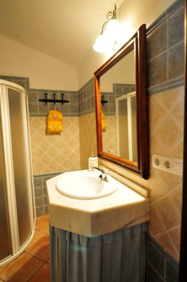El Romerito Guest House Zalamea la Real Luaran gambar
