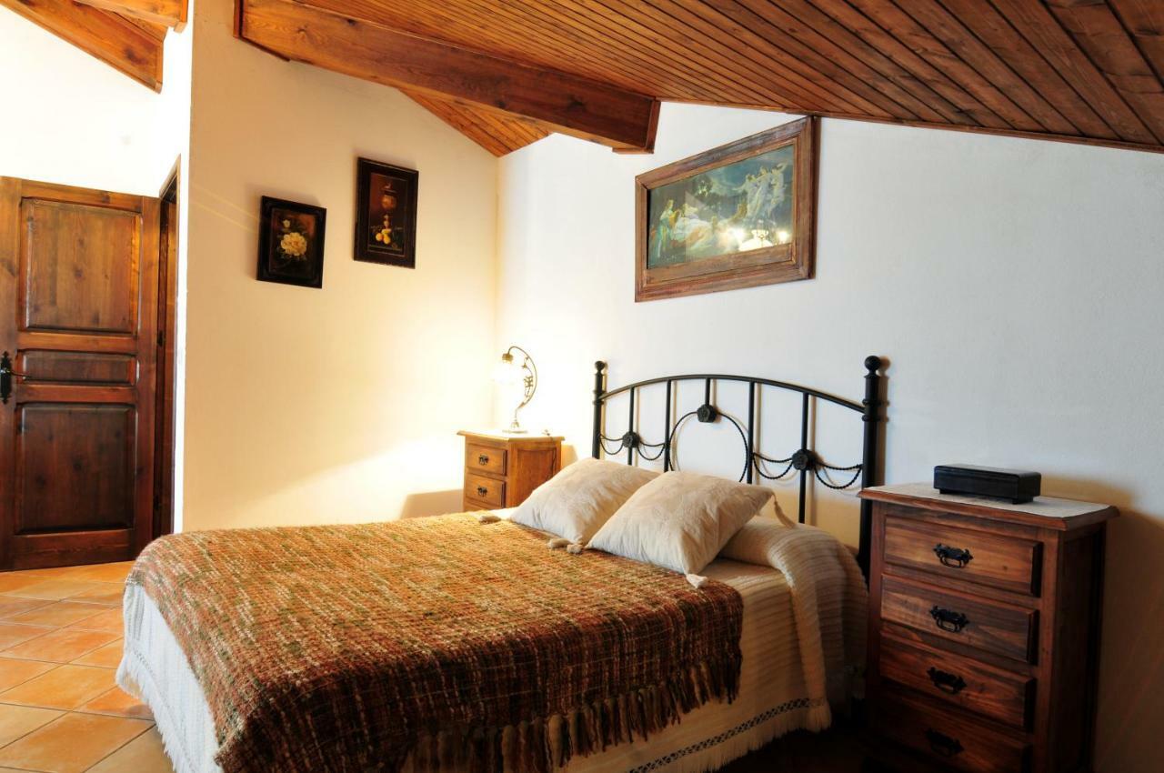 El Romerito Guest House Zalamea la Real Luaran gambar