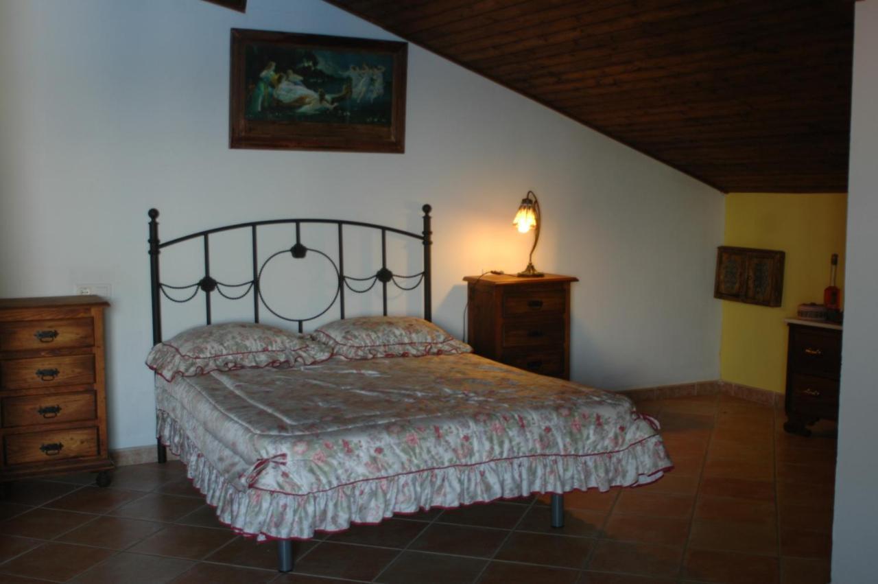 El Romerito Guest House Zalamea la Real Luaran gambar